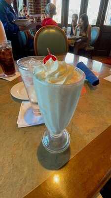 Lombard’s Seafood Grille