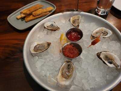 Luke's Kitchen And Bar