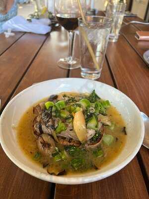 Luke's Kitchen And Bar