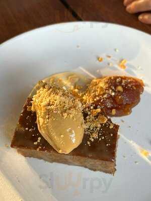 Luke's Kitchen And Bar