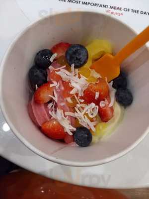 Orange Leaf Frozen Yogurt