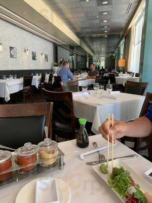 Oudom Thai & Sushi Restaurant