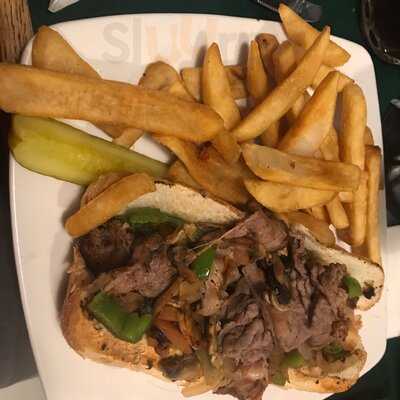 Mac Greggor's Grill & Tap Room