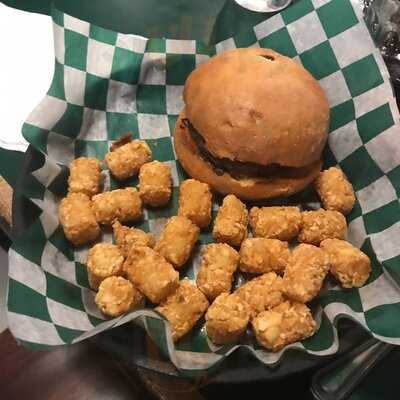 Mac Greggor's Grill & Tap Room