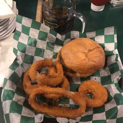 Mac Greggor's Grill & Tap Room