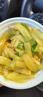 He's Chinese And Japanese Restaurant