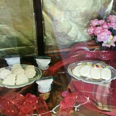 ​donna Marie's Gluten Free Bakery