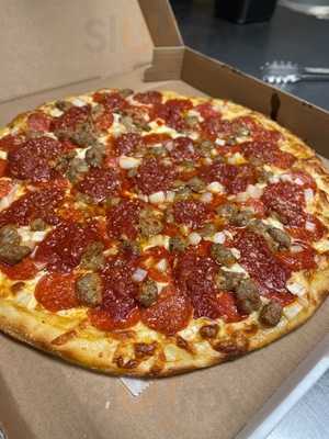 Mac's Pizzeria And Grill