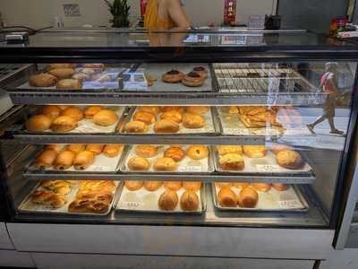 Lee's Bakery & Kitchen