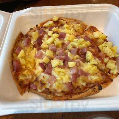 Holoholo Cafe & Market