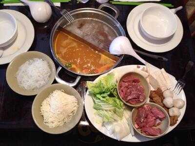 Noodles And Rice Cafe