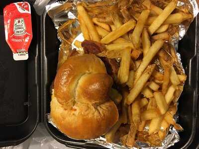 Salvatore's Old Fashioned Pizzeria