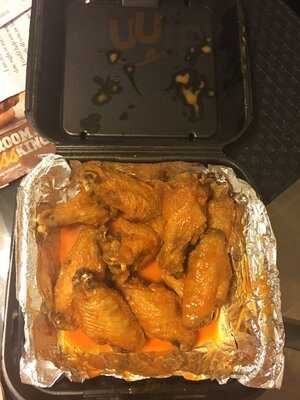 Salvatore's Old Fashioned Pizzeria