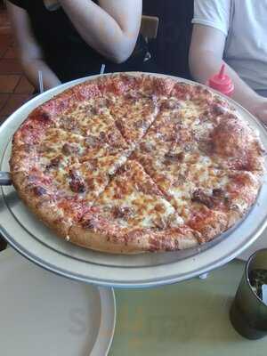 Ringling Pizza And Grill