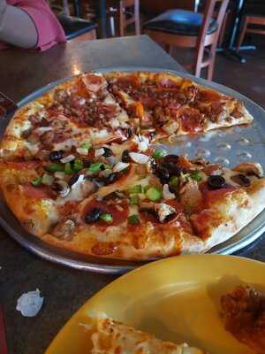 Josie's Pizza & Wings