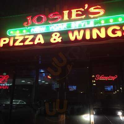 Josie's Pizza & Wings