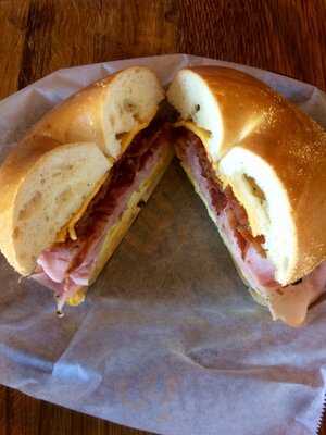 The Nosh Cafe And Bagelry