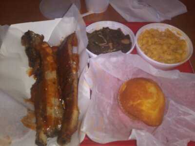 Papa Joe's Fish-n-que