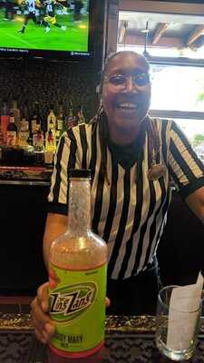 Drafts Sports Bar & Grill