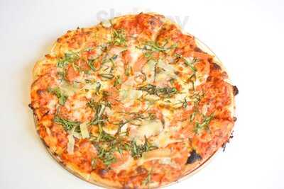 Trees Restaurant & Bar