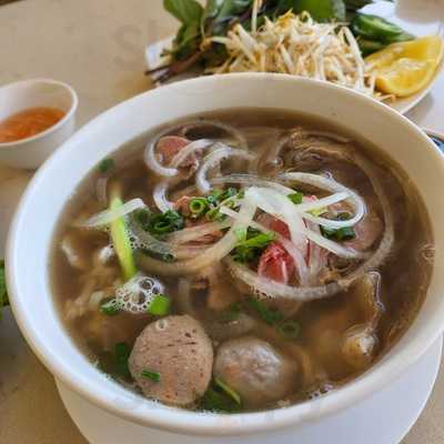 Pho Hana