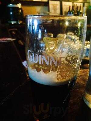 Claddagh Cottage Irish Pub