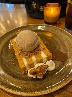 Wolfgang Puck Bar & Grill