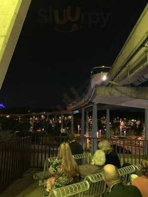 Highway In The Sky Dine Around