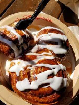 Kusafiri Coffee Shop & Bakery