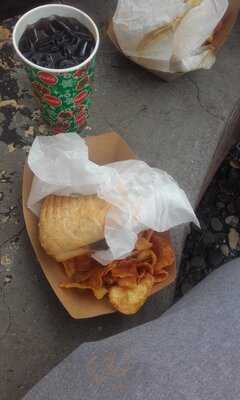 Kusafiri Coffee Shop & Bakery