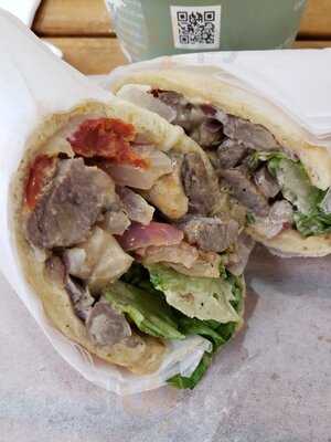 Aloha Salads Kahala Mall