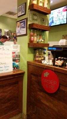 Aloha Salads Kahala Mall