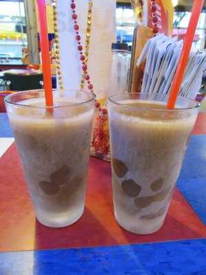 Willie's Grill & Icehouse