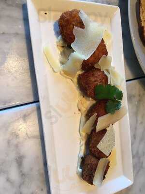 Fig & Olive Tasting Kitchen & Bar