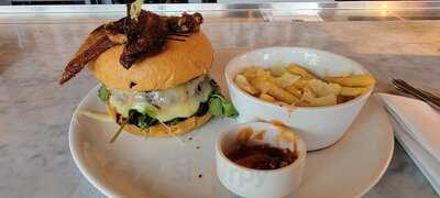 Fig & Olive Tasting Kitchen & Bar