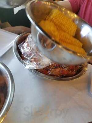 The Crawfish Pot N Oyster Bar