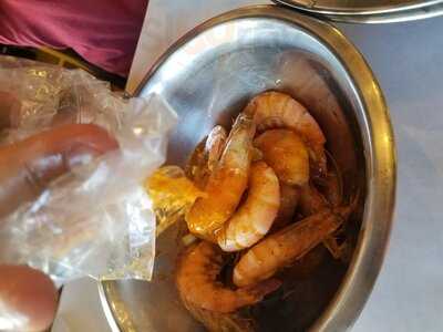 The Crawfish Pot N Oyster Bar