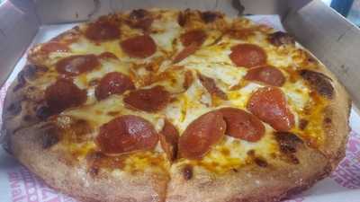 Salvatore's Old Fashioned Pizzeria