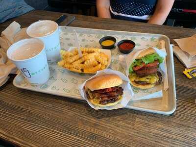 Shake Shack Florida Mall