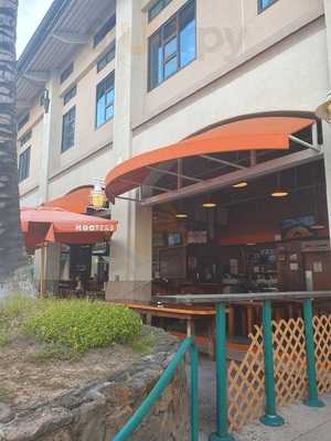 Hooters