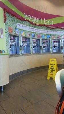 Menchies Frozen Yogurt