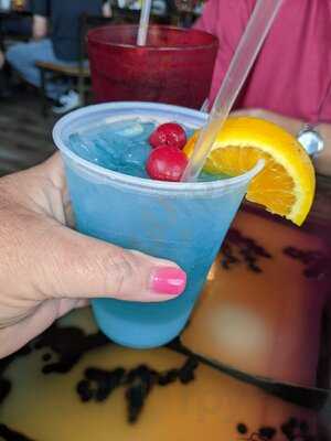 Grills Lakeside Seafood Deck & Tiki Bar