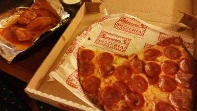 Salvatore's Old Fashioned Pizzeria