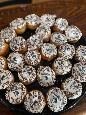 Salvatore's Old Fashioned Pizzeria