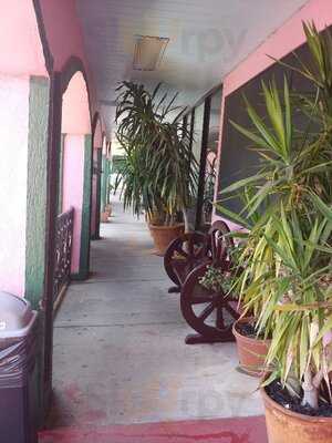 Del Pueblo Mexican Restaurant