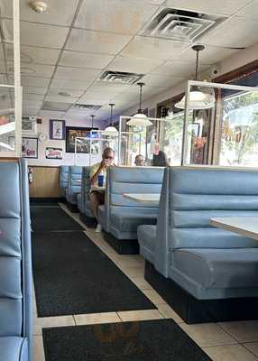 Wise Guys Diner