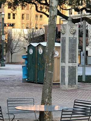 Niko Niko's Market Square