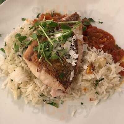 Harold's Restaurant, Bar, & Terrace