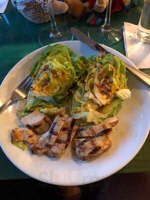 Harold's Restaurant, Bar, & Terrace