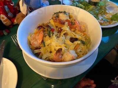 Harold's Restaurant, Bar, & Terrace